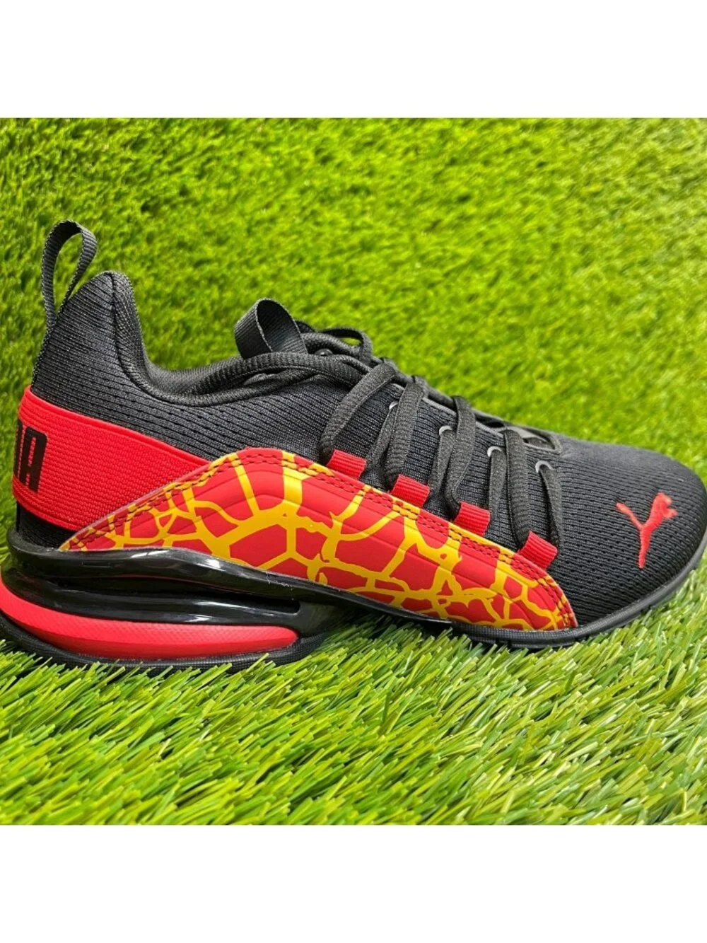 Puma Giraffe Print Foam Insole Boys Size 4.5Y Black Red Running Shoes Sneakers